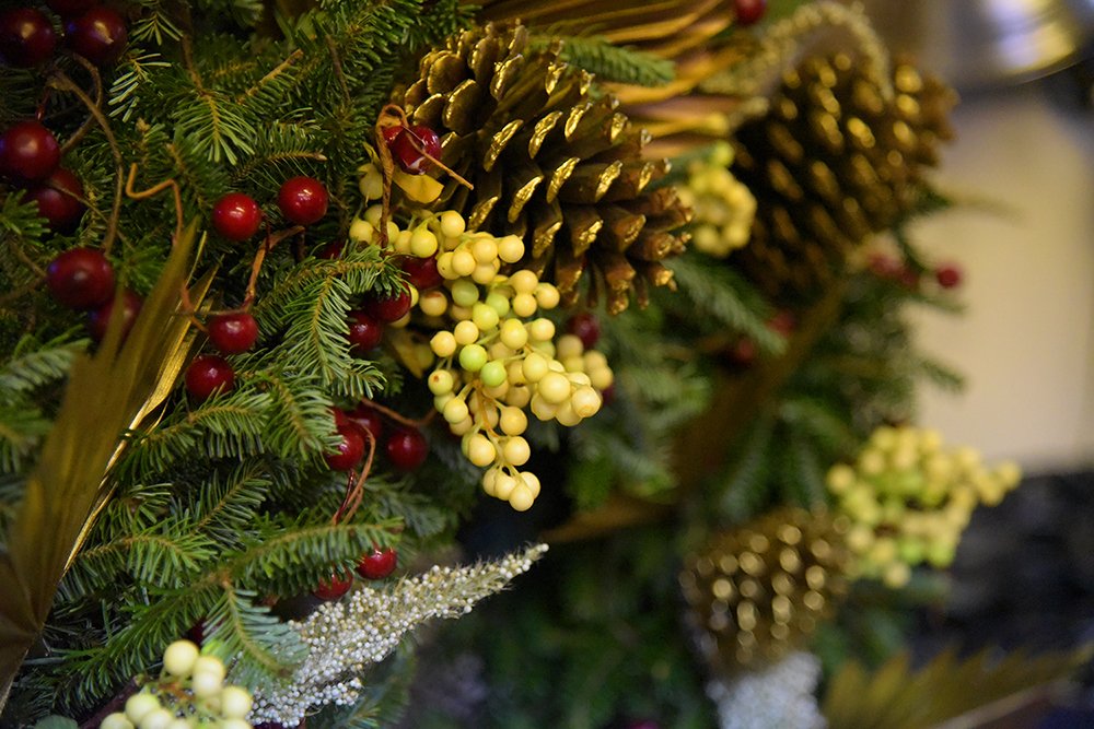 Carolina Colours Tryon Palace Holiday Decor